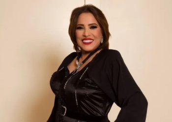 هكذا احتفلت الفنانة نجاة اعتابو بعيد ميلادها 65