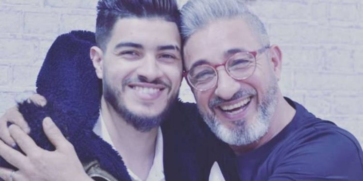 سعيد الصنهاجي يدعم ابنه حمزة في أولى خطواته الفنية وجولة وطنية مرتقبة