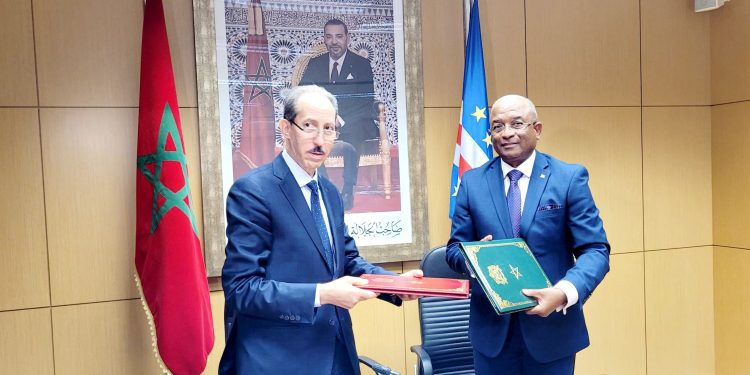 المغرب والرأس الأخضر يوقعان مذكرة تفاهم لتعزيز التعاون القضائي ومكافحة الجريمة المنظمة