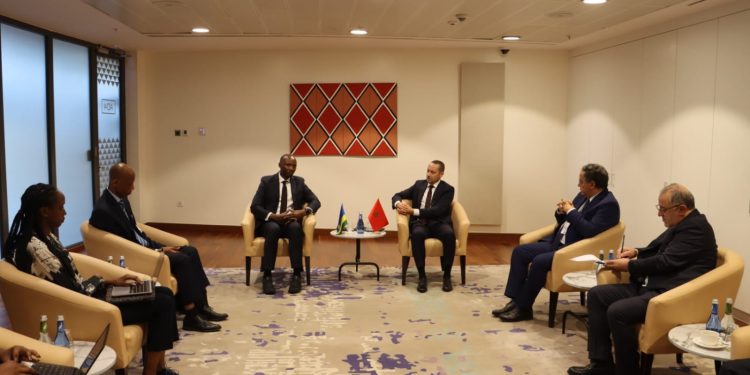 وزير الصحة والحماية الاجتماعية يتباحث بكيغالي مع نظيره الرواندي