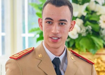 ولي العهد الأمير مولاي الحسن يترأس بالقنيطرة حفل تخرج الفوج 25 للسلك العالي للدفاع والفوج 59 لسلك الأركان