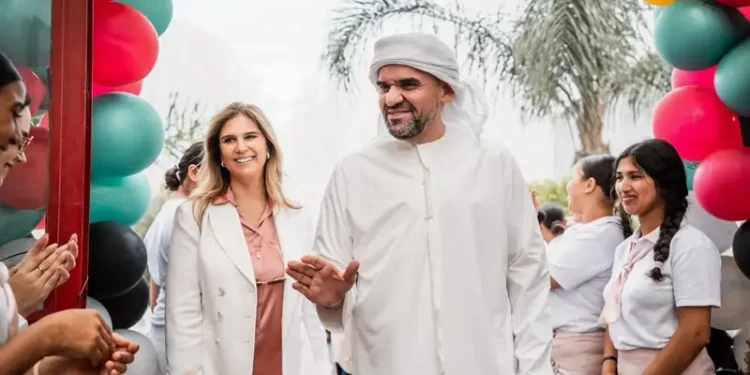 حسين الجسمي يُدخل البهجة على قلوب أطفال أيتام بالدار البيضاء