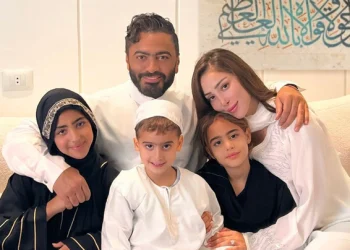 هذه تفاصيل خضوع نجل الفنان تامر حسني وبسمة بوسيل لعملية جراحية ثانية