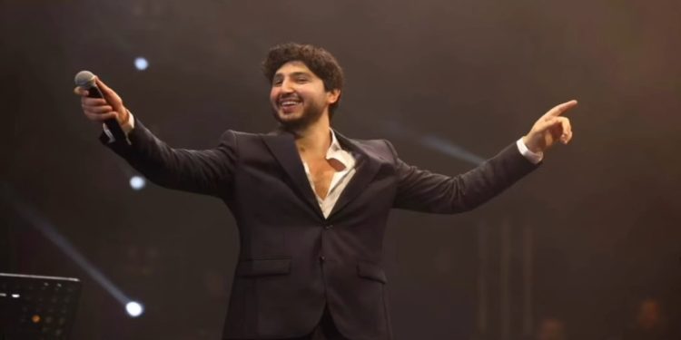 محمد فضل شاكر يترك بصمته على موازين بحفل مميز وتفاعل كبير