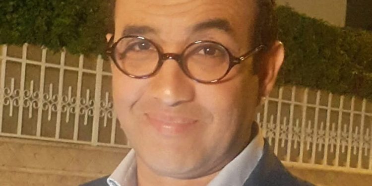 رشيد الوالي يساند يوسف أوزلال في محنته الصحية