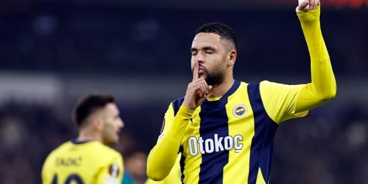 النصيري يفكر في الانتقال إلى الدوري السعودي