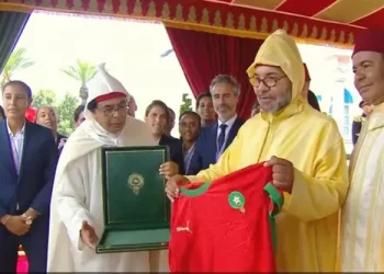 لبؤات الأطلس يكرمن الملك محمد السادس بهدايا رمزية في عيد العرش