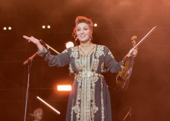 وسط حضور جماهيري غفير..”زينة الداودية” تشعل منصة مهرجان إفران