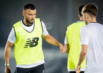 الدولي رومان سايس يعود للتداريب بعد غياب 4 أشهر
