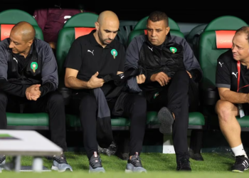 “تروا” الفرنسي يعلن تعيين مساعد الركراكي مدربا للفريق