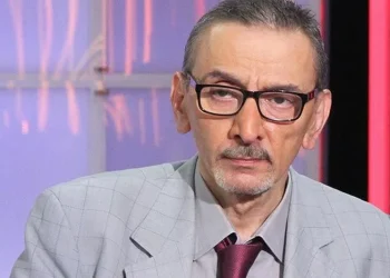 وفاة زياد الرحباني نجل الفنانة فيروز عن عمر 69 عامًا