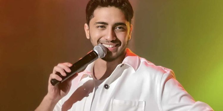 “ساريني ساريني”..مهدي فاضيلي يعود بعمل غنائي بطابع مغربي مميز