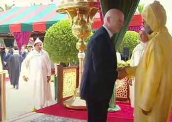 الملك يستقبل رئيس الفيفا بمدينة المضيق بمناسبة عيد العرش المجيد