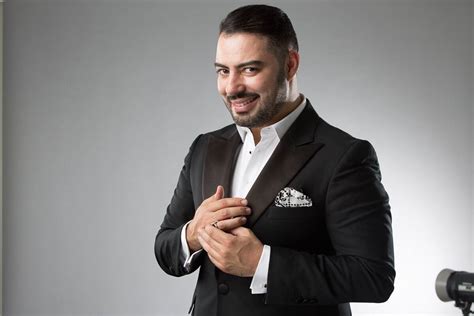 محمد رضا يطلق أول كليب مغربي مُبتكر بالذكاء الاصطناعي