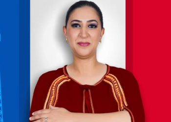 الممثلة دنيا بوطازوت تعود بقوة إلى الخشبة عبر عرض “غا ضاحكين”