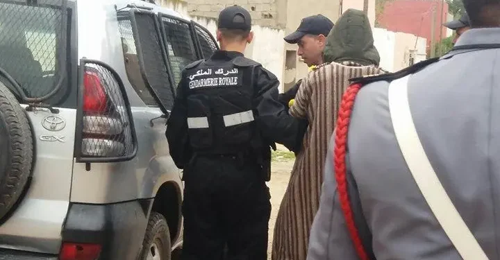 إقليم الدريوش..الدرك الملكي يطيح بثلاثة متهمين في شبكة للاتجار بالكوك_ايين