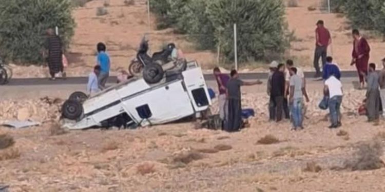 حادث سير بجرسيف يسفر عن إص-ابة 11 شخصًا