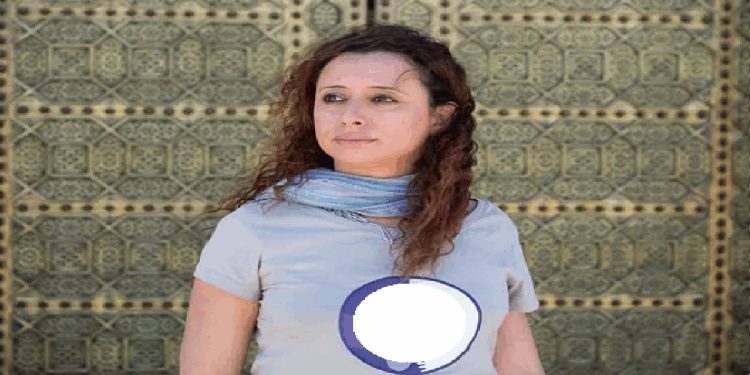 توقيف ابتسام لشكر بعد إساءتها للذات الإلهية