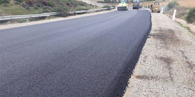 استئناف حركة السير على الطريق الوطنية الرابطة بين سيدي قاسم و باب تيسرا