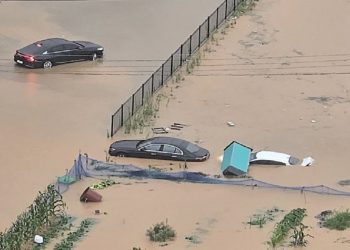 أمطار غزيرة تجبر كوريا على إجلاء أكثر من 2500 شخص