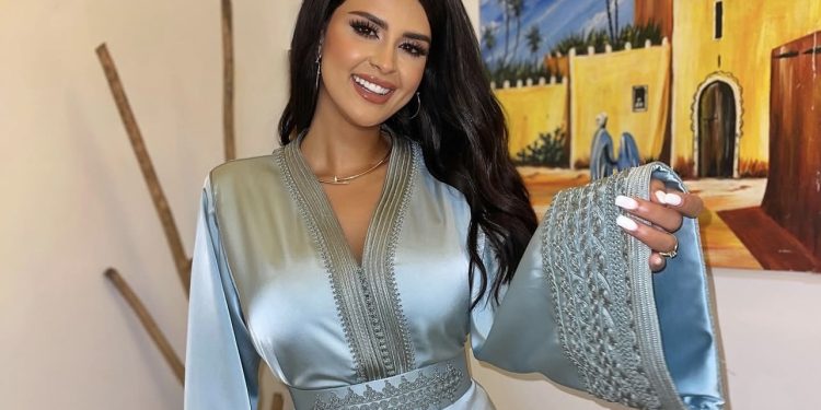 سلمى رشيد تستعد لإطلاق عمل غنائي جديد