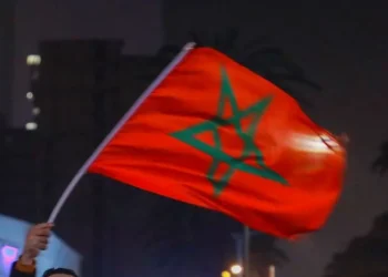 إدانة شاب متورط في ح.رق العلم الوطني بـ6 أشهر حبسا نافذا