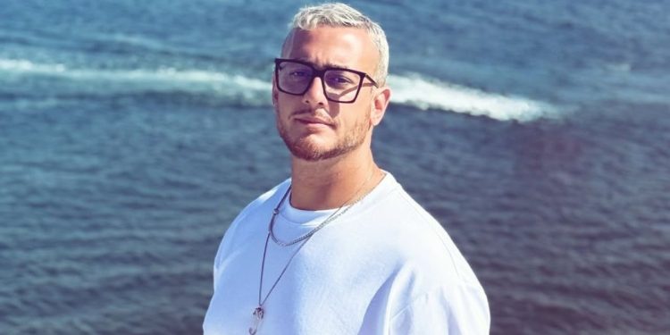 سعد لمجرد يطل على جمهوره لأول مرة من الساحل الشمالي