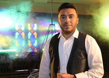زكرياء الغافولي يروج لأغنيته “سلامات سلامات”