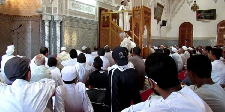 وزارة الأوقاف تصدر بلاغاً بخصوص خطبة الجمعة في مختلف مساجد المغرب