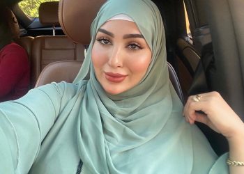صوفيا أولحيان تعلن انفصالها عن زوجها