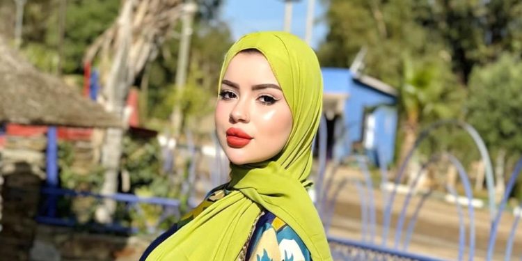 بسبب الإساءة لها..حفصة أبحيح تهدد باللجوء للقضاء
