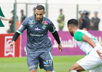 الرجاء يفتتح عهد فادلو بثلاث نقاط ثمينة أمام الدفاع الجديدي