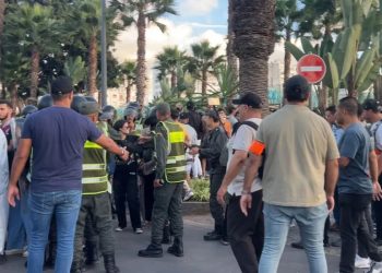السلطات المغربية تمنع تجمهرات “دعا إليها مجهولون” وتؤكد على التزامها بالنظام العام