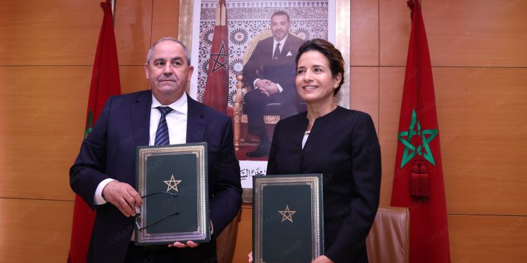 توقيع اتفاقية شراكة بشأن برنامج مِنح لطلبة الدكتوراه في مجالي الانتقال الطاقي والتنمية المستدامة