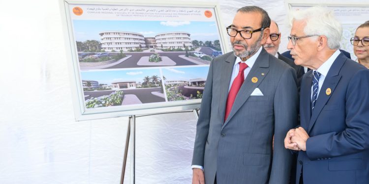 جلالة الملك يعطي انطلاقة أشغال إنجاز مشروع تضامني لاستقبال وإعادة التأهيل النفسي والاجتماعي للأشخاص ذوي الأمراض العقلية