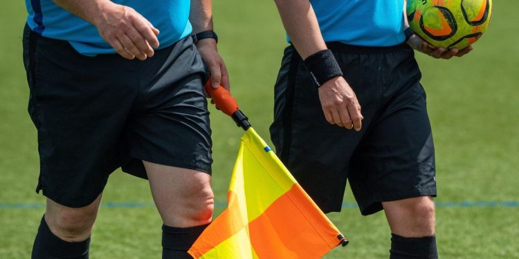 الفيفا يكلّف طاقمًا إيطاليًا بقيادة نهائي كأس العالم للشباب بين المغرب والأرجنتين