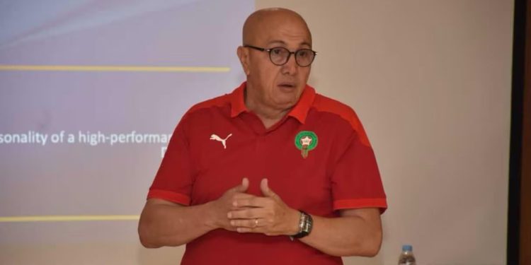 بين هولندا و الشيلي.. فتحي جمال يقارن بين جيلين من ذهب