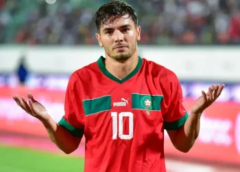 رغم الانتصارات..دياز يواجه “أزمة ثقة” في ريال مدريد