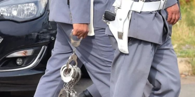 مراكش..الدرك الملكي يوقف 10 أشخاص خلال مداهمة فيلا للد-عارة