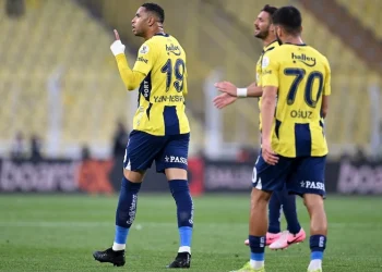 فنربخشة يحدد موقفه الحاسم بشأن يوسف النصيري