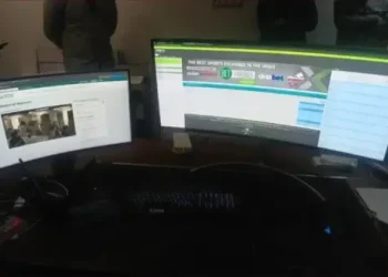 تفكيك شبكة دولية لقرصنة تطبيقات المراهنات في عملية أمنية دقيقة بمراكش
