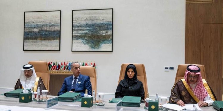 تجديد عضوية حموشي في المجلس الأعلى لجامعة نايف العربية للعلوم الأمنية