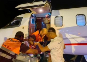 نقل رضيع في حالة حرجة من العيون إلى الرباط عبر طائرة طبية
