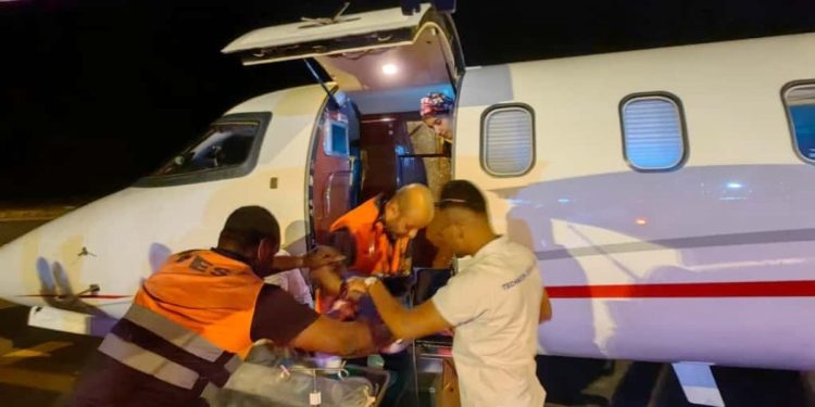 نقل رضيع في حالة حرجة من العيون إلى الرباط عبر طائرة طبية