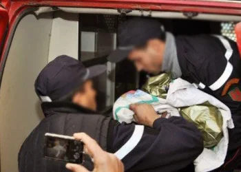 تارودانت..العثور على رضيعة حديثة الولادة متخلى عنها على الطريق