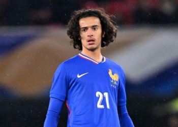 باريس سان جيرمان يُقدم عرضًا لأيوب بوعدي