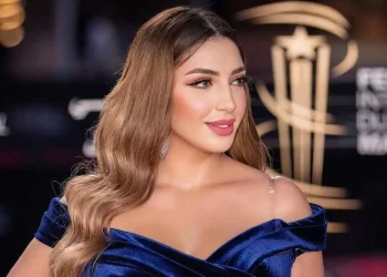 رجوى الساهلي تهدد باللجوء للقضاء بعد استغلال صورتها في إعلان تجميلي