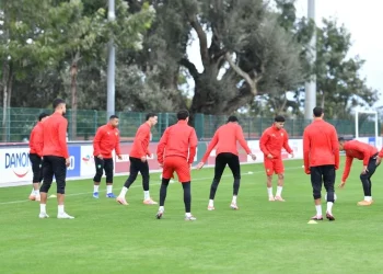 المنتخب الوطني يخوض تدريبات مكثفة استعدادًا لثمن نهائي الكان