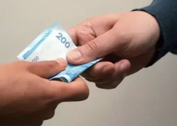 شيشاوة..توقيف رئيس جماعة متلبسًا بتلقي رشوة مقابل رخصة للربط بالكهرباء