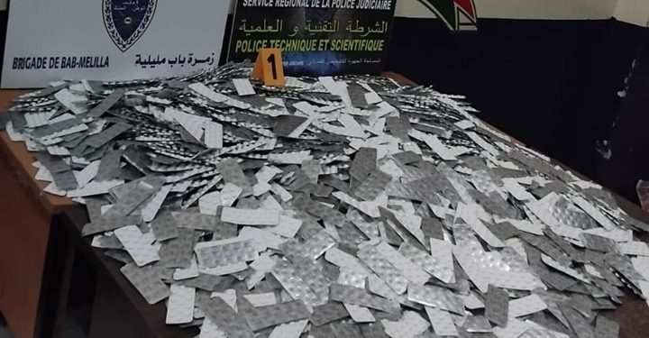 الناظور..فتح بحث قضائي بعد إحباط تهريب 64 ألف قرص ريفوتريل بباب مليلية